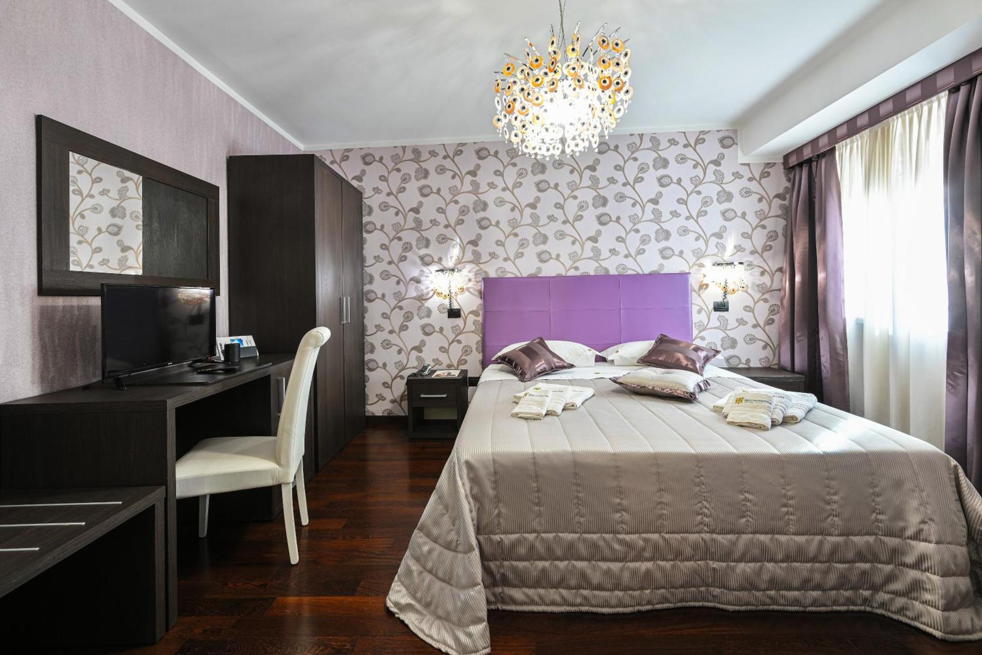 Hotel Mastrodattia Celano Exteriér fotografie