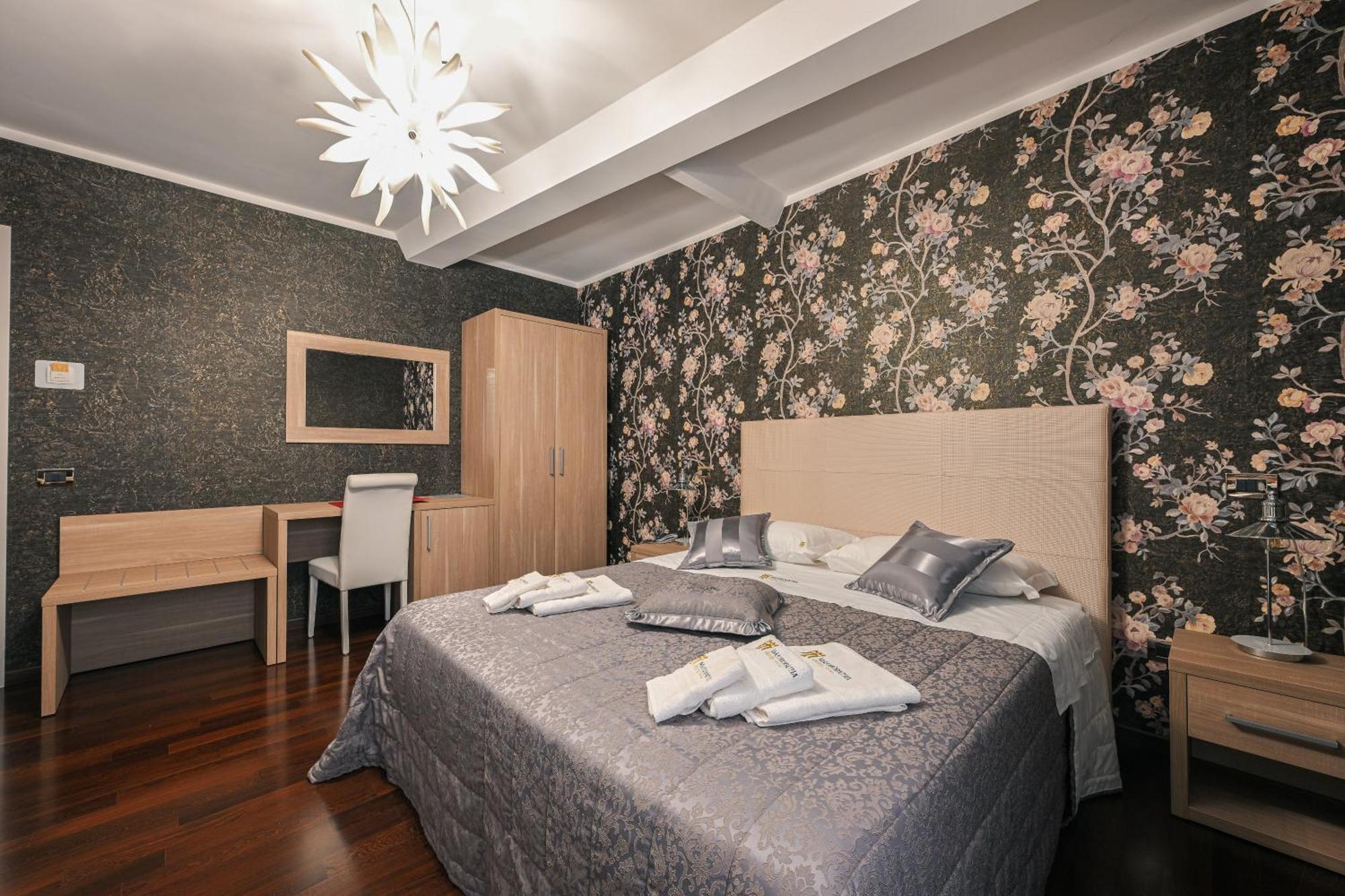 Hotel Mastrodattia Celano Exteriér fotografie